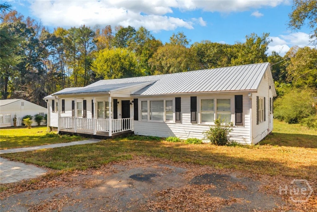 Photo of 874 Athens Street, Jefferson, GA 30549 (MLS # CL367299)