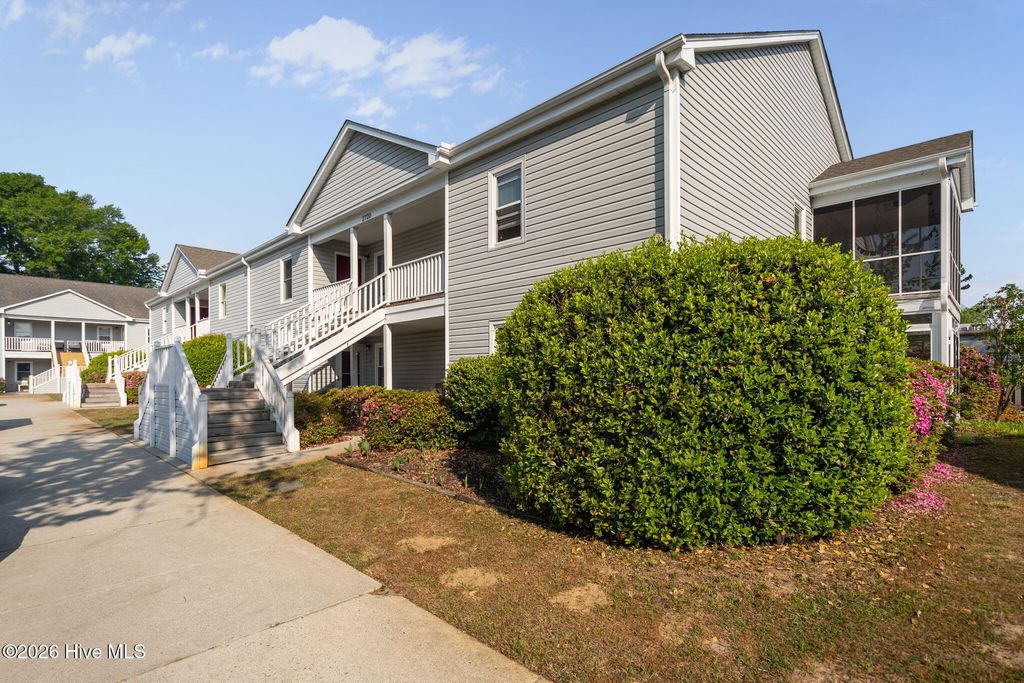 Photo of 2720 S 17th Street #Apt B, Wilmington, NC 28412 (MLS # 100566557)