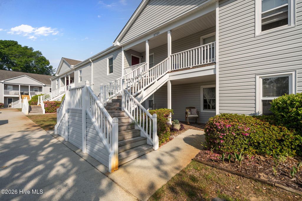 Photo of 2720 S 17th Street #Apt B, Wilmington, NC 28412 (MLS # 100566557)