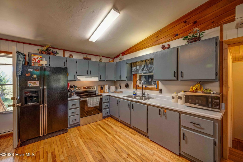 Photo of 94 W Memorial Drive, Andrews, NC 28901 (MLS # 100606387)