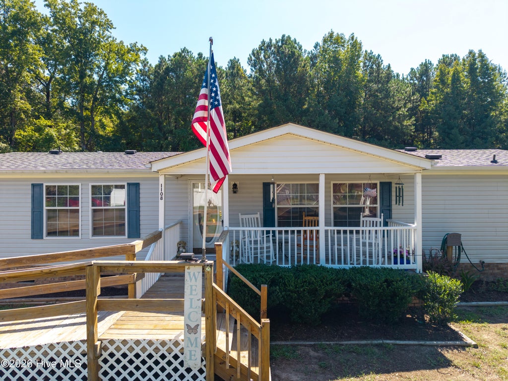 Photo of 1108 Mohave Trail, Edenton, NC 27932 (MLS # 100601427)