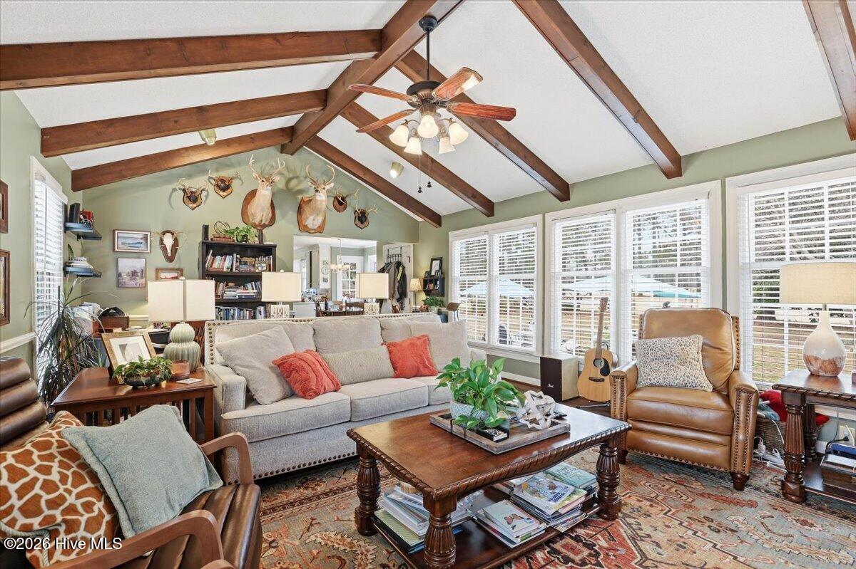 206 Ramblewood Drive