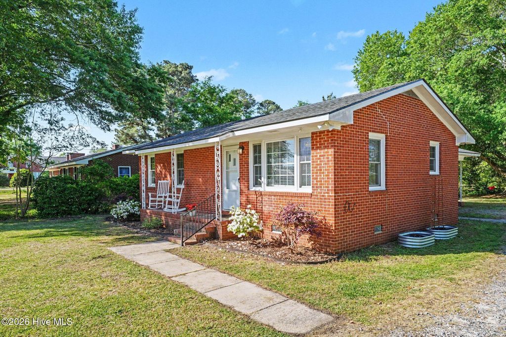 Photo of 203 W Fayetteville Street, Micro, NC 27555 (MLS # 100570290)