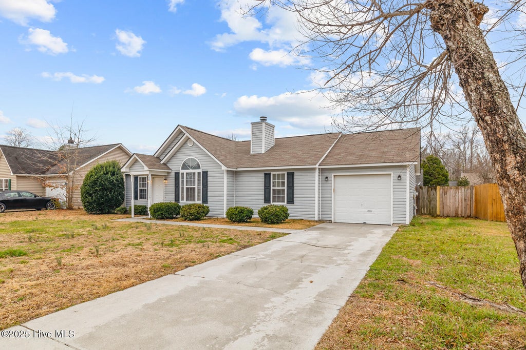 Photo of 152 Settlers Circle, Jacksonville, NC 28546 (MLS # 100586949)