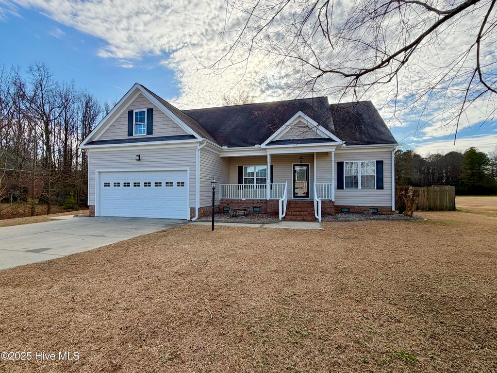 Photo of 207 Dogwood Estates Lane, Goldsboro, NC 27534 (MLS # 100546983)
