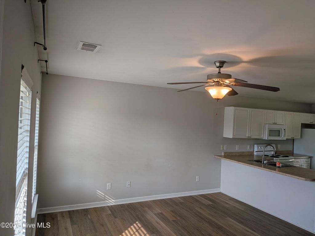 Photo of 8501 Heirloom Drive NE, Leland, NC 28451 (MLS # 100562876)