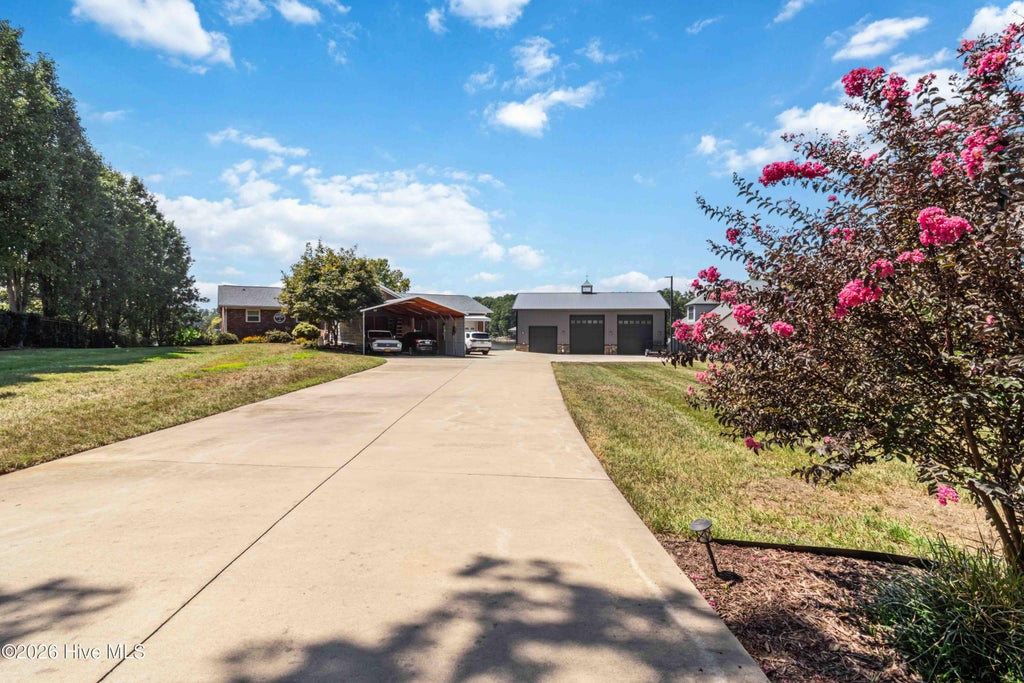 Photo of 240 Foresail Road, Salisbury, NC 28146 (MLS # 100601632)