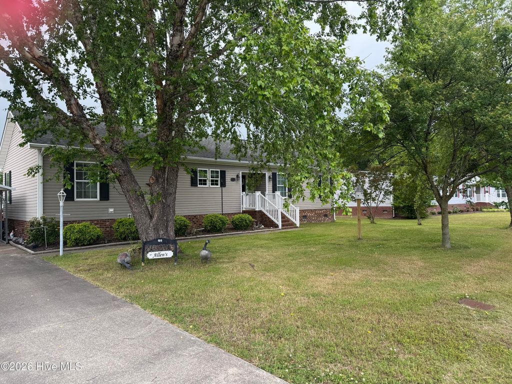 Photo of 105 Clancey Court, Elizabeth City, NC 27909 (MLS # 100574228)