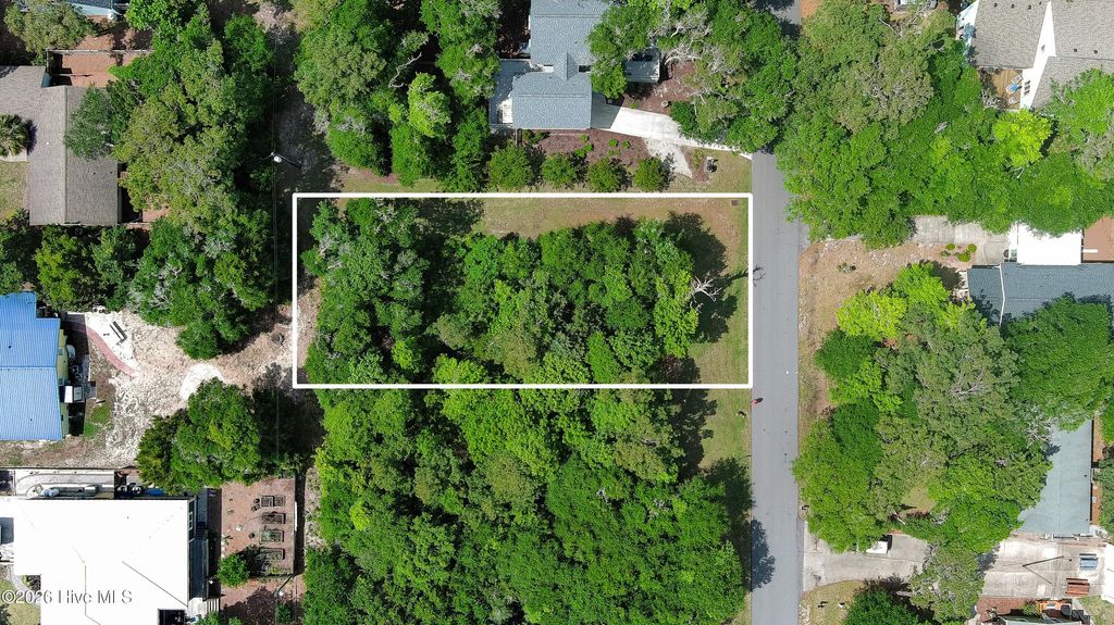 Photo of 109 Juniper Road, Pine Knoll Shores, NC 28512 (MLS # 100573730)
