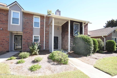 Townhouse For Rent - 1829 Quail Ridge Road #K<br/> Pitt County, Greenville, NC 27858