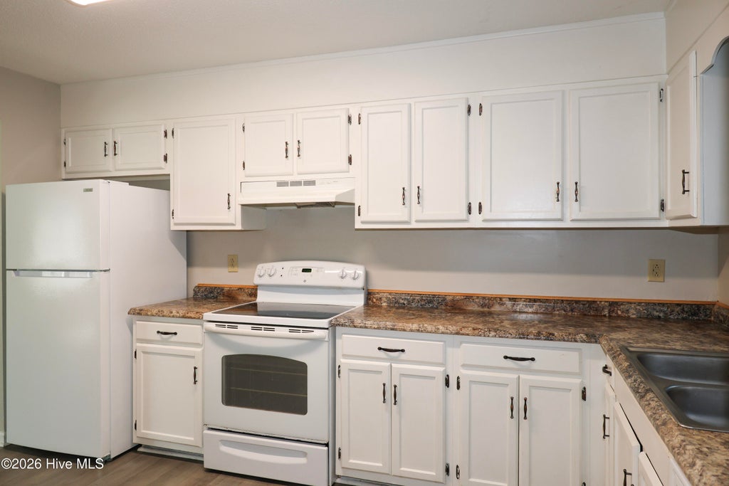 Photo of 108 King George Court, Jacksonville, NC 28546 (MLS # 100601126)