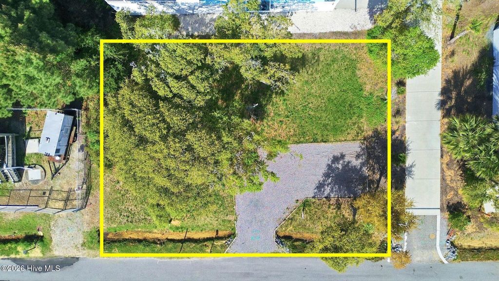 Photo of 5 Se 74th St, Oak Island, NC 28465 (MLS # 100565841)