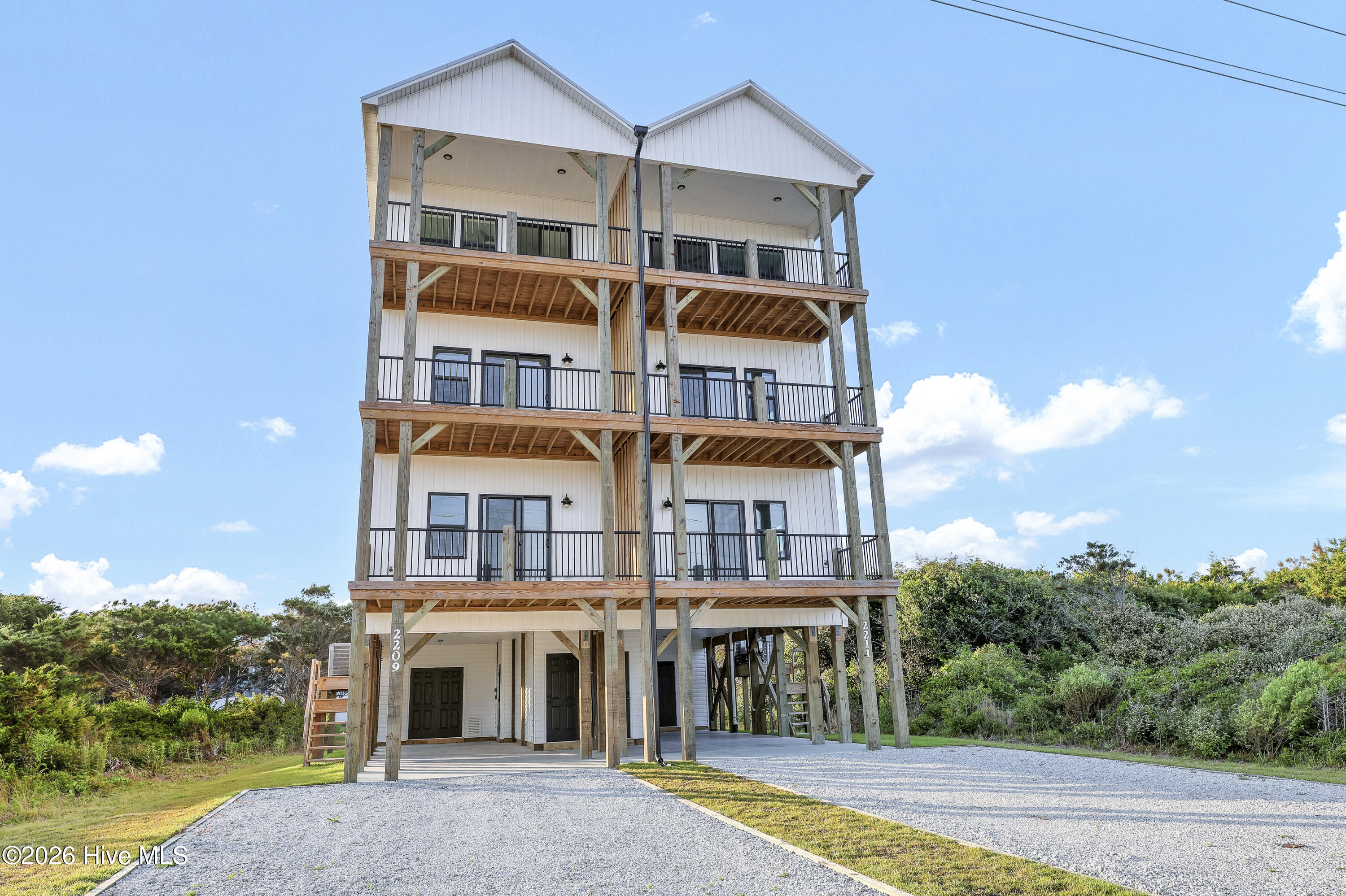 2211 New River Inlet Road 18b