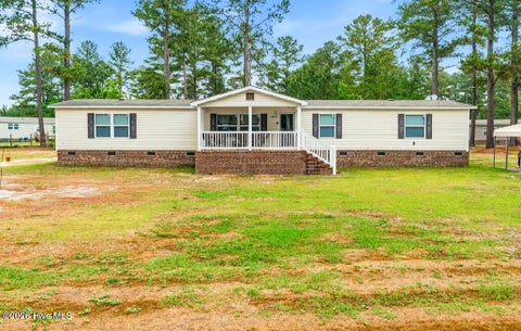 Mobile Home For Sale - 20941 Iris Drive<br/> Wagram, NC 28396