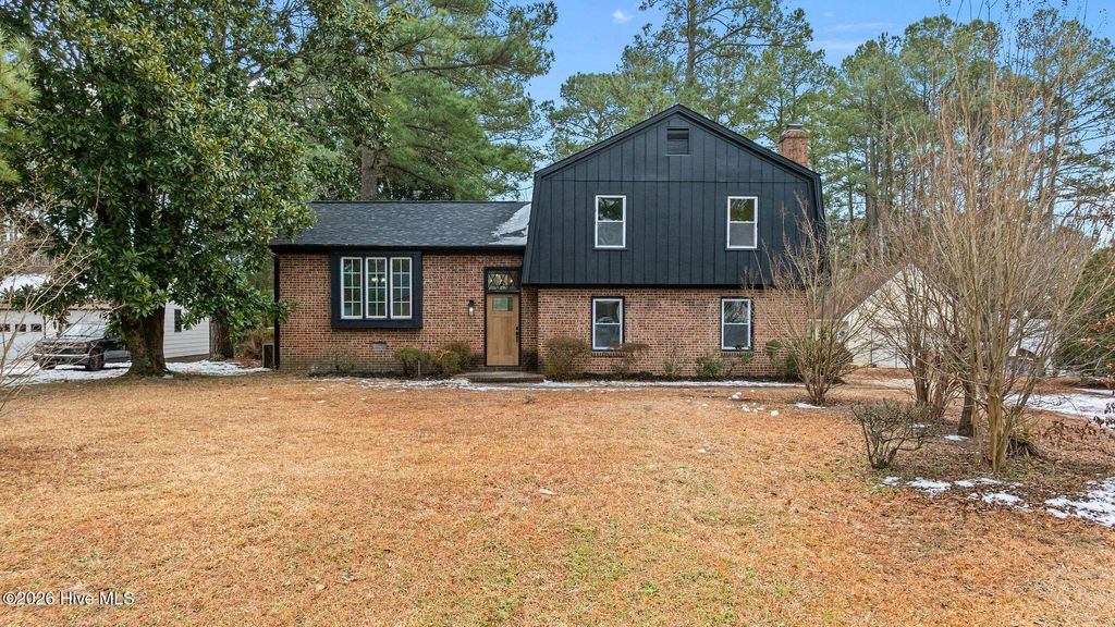 Photo of 106 Queen Anne Avenue, Nashville, NC 27856 (MLS # 100553419)