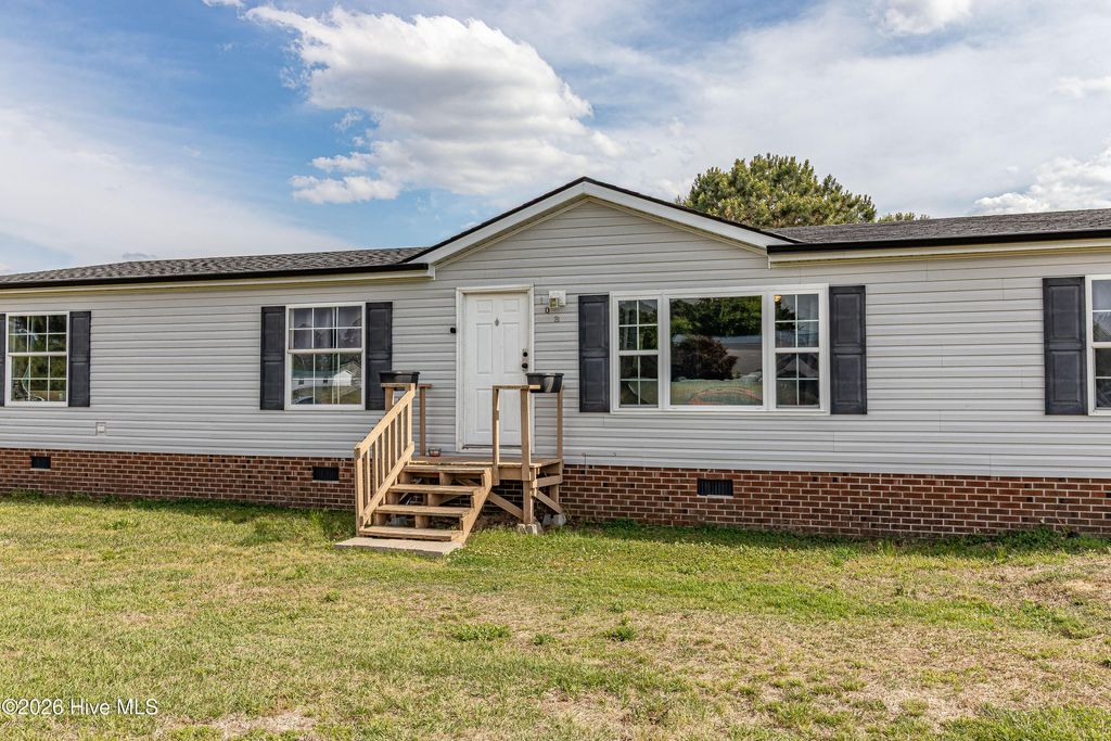 Photo of 108 Stonecutter Drive, Pikeville, NC 27863 (MLS # 100572229)