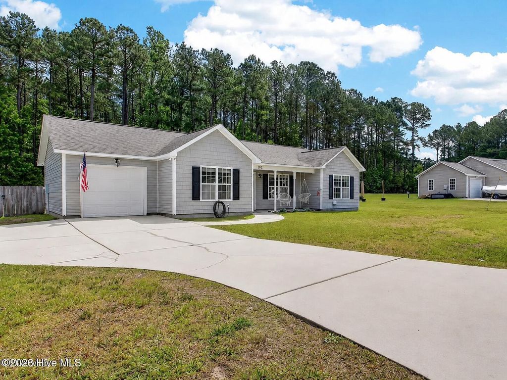 Photo of 102 Blossom Court, Maple Hill, NC 28454 (MLS # 100573967)