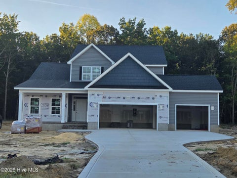 Homes For Sale - 2932 Loch Court<br/> Grimesland, NC 27837