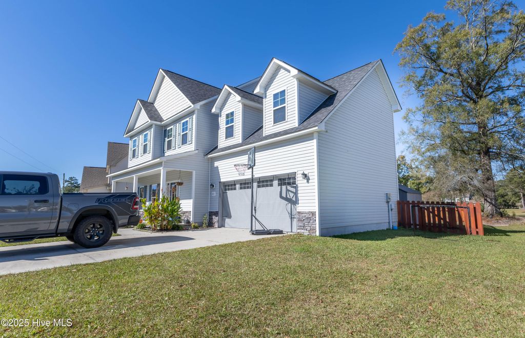 Photo of 211 Holly Grove Court E, Jacksonville, NC 28540 (MLS # 100542284)