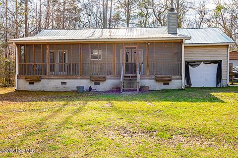 Photo of 196 Pattie Lane, Maysville, NC 28555 (MLS # 100559779)