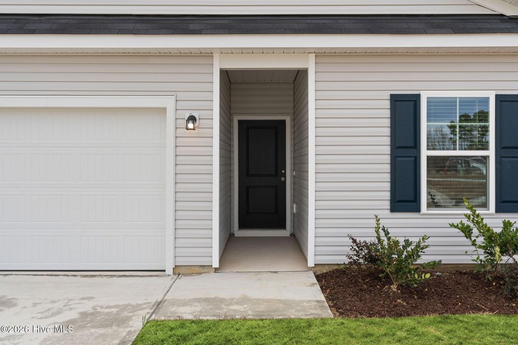 Photo of 102 Nesbitt Court, Jacksonville, NC 28546 (MLS # 100565798)