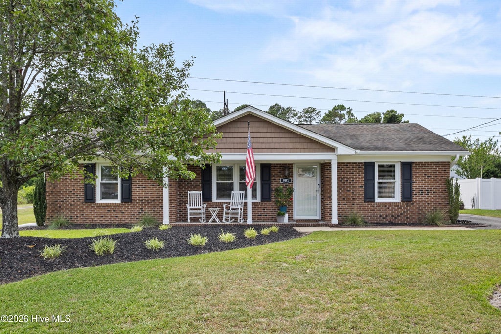 Photo of 901 Spring Valley Road, Wilmington, NC 28405 (MLS # 100585822)