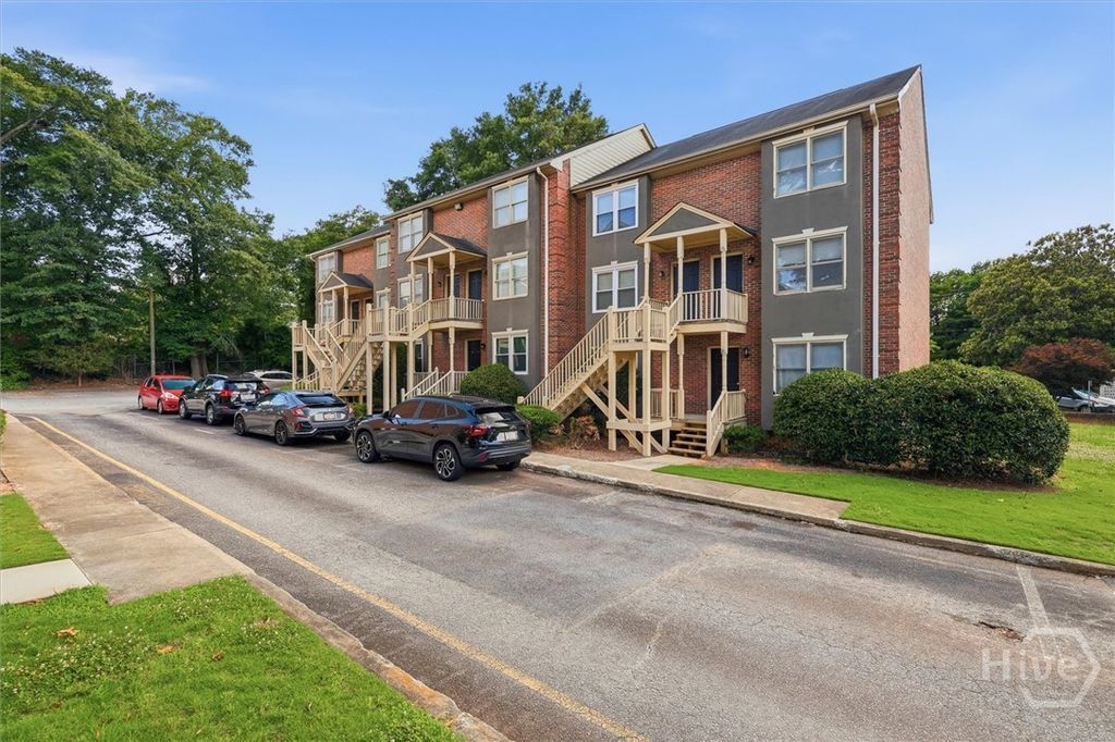 Photo of 935 Baxter Street #21, Athens, GA 30606 (MLS # CL358954)