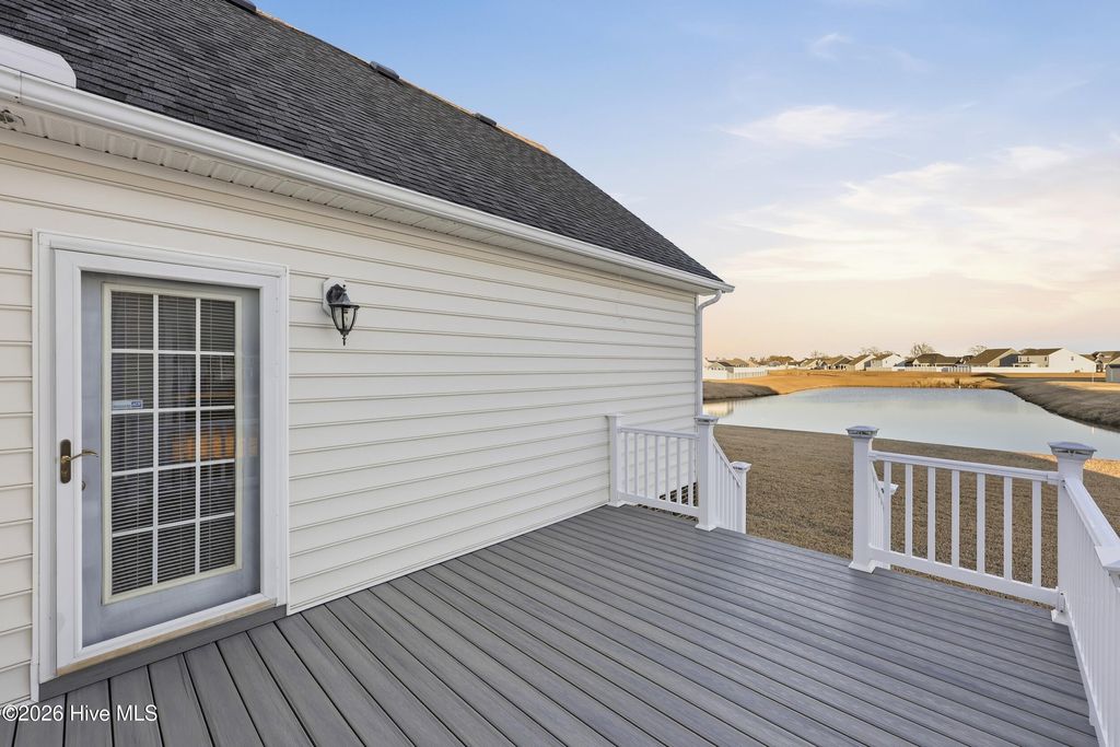 Photo of 106 Lands End Drive, Elizabeth City, NC 27909 (MLS # 100551037)
