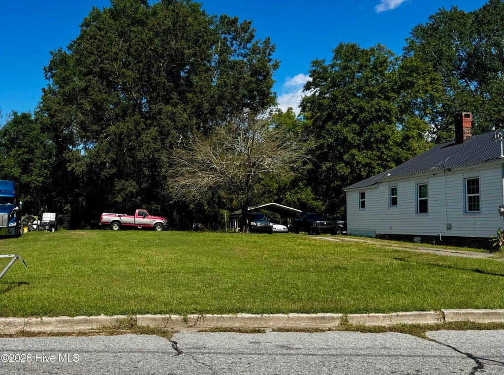 Photo of 620 E Lenoir Avenue, Kinston, NC 28501 (MLS # 100610117)