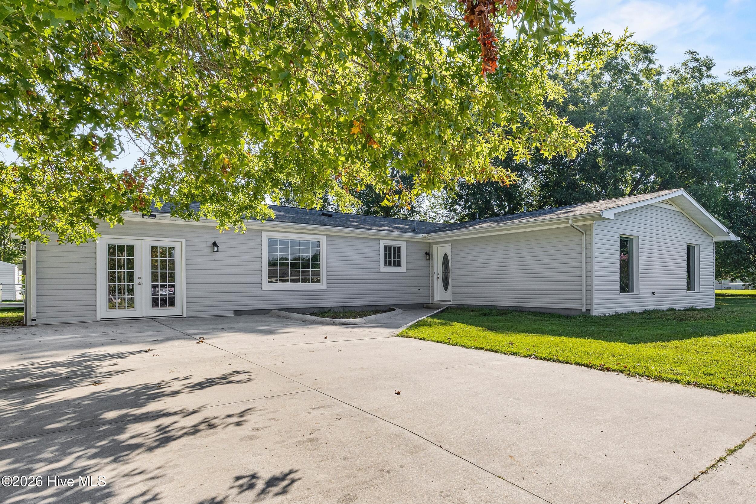 500 Emily Loop