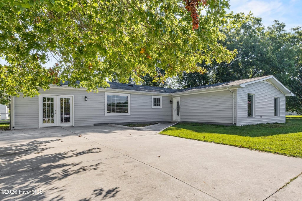 Photo of 500 Emily Loop, Jacksonville, NC 28540 (MLS # 100597906)