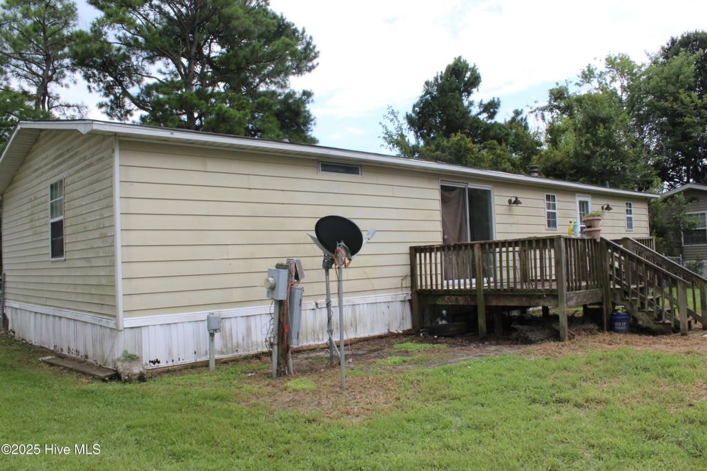 Photo of 154 Canton Street, Newport, NC 28570 (MLS # 100522177)