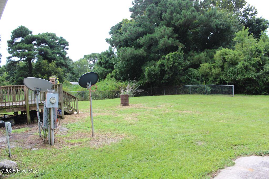 Photo of 154 Canton Street, Newport, NC 28570 (MLS # 100522177)