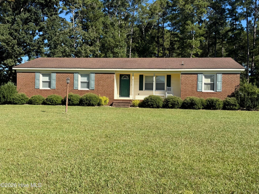 Photo of 108 Abbey Lane, Washington, NC 27889 (MLS # 100610272)