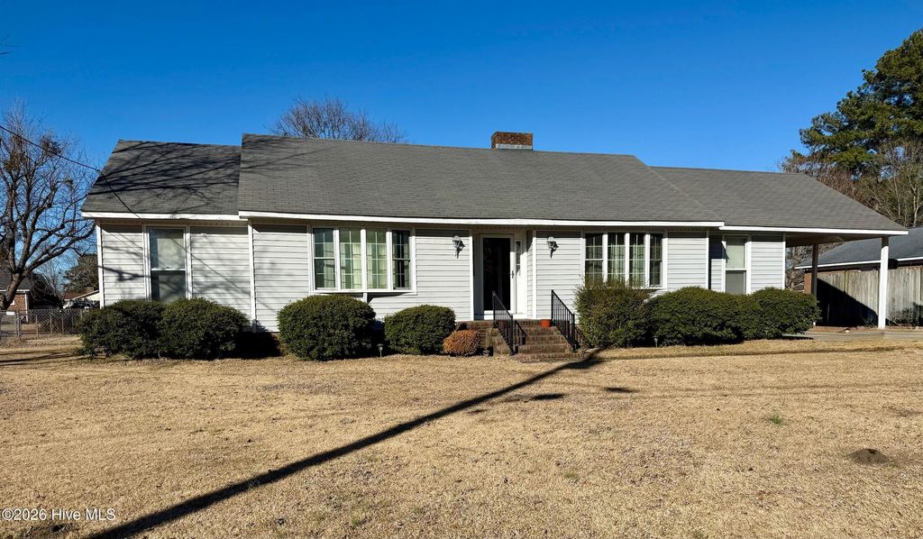 Photo of 523 Village Drive, Winterville, NC 28590 (MLS # 100557390)