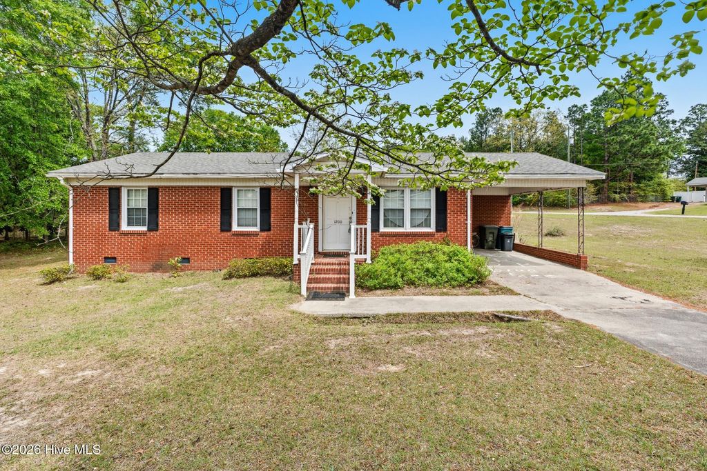 Photo of 1200 Oak Avenue, Hamlet, NC 28345 (MLS # 100566443)