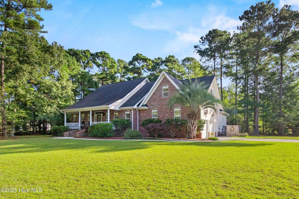 Photo of 510 Kingsworth Lane SE, Leland, NC 28451 (MLS # 100534384)