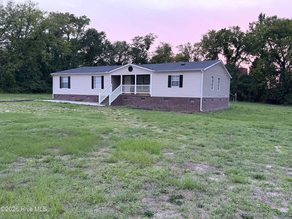 Photo of 1110 E Northern Boulevard, Tarboro, NC 27886 (MLS # 100588135)