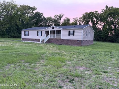 Mobile Home For Sale - 1110 E Northern Boulevard<br/> Edgecombe County, Tarboro, NC 27886