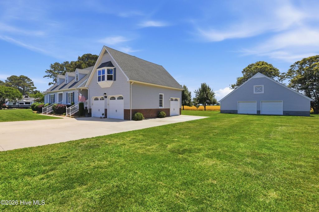 Photo of 215 Bayshore Drive, Elizabeth City, NC 27909 (MLS # 100575925)