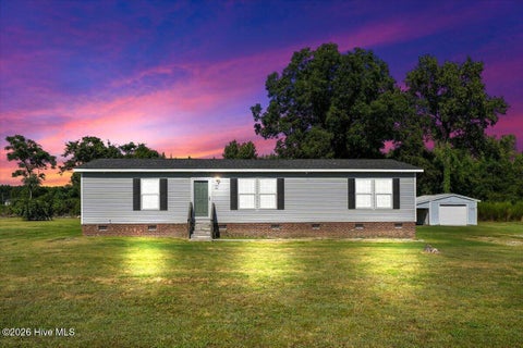Mobile Home For Sale - 107 E Old Fort Road<br/> Pikeville, NC 27863