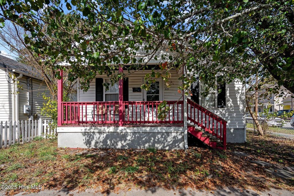 Photo of 819 Grace Street, Wilmington, NC 28401 (MLS # 100489728)