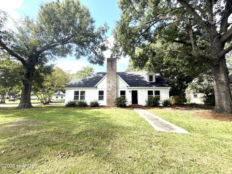 Homes For Sale - 403 Bordeaux Street<br/> Onslow County, Jacksonville, NC 28540