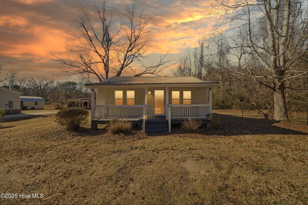 Photo of 1347 Virginia Road, Edenton, NC 27932 (MLS # 100551686)