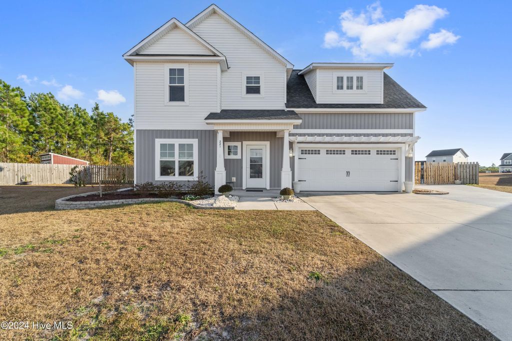 Photo of 221 Chestwood Drive, Hubert, NC 28539 (MLS # 100548081)