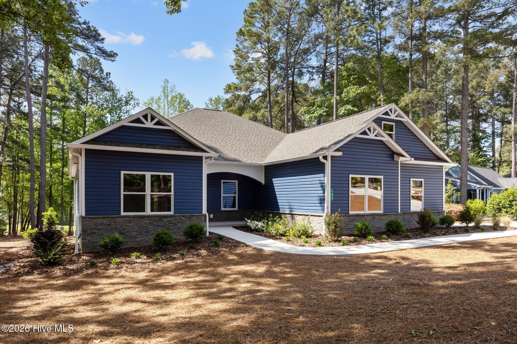 107 Devonshire Avenue 107 W