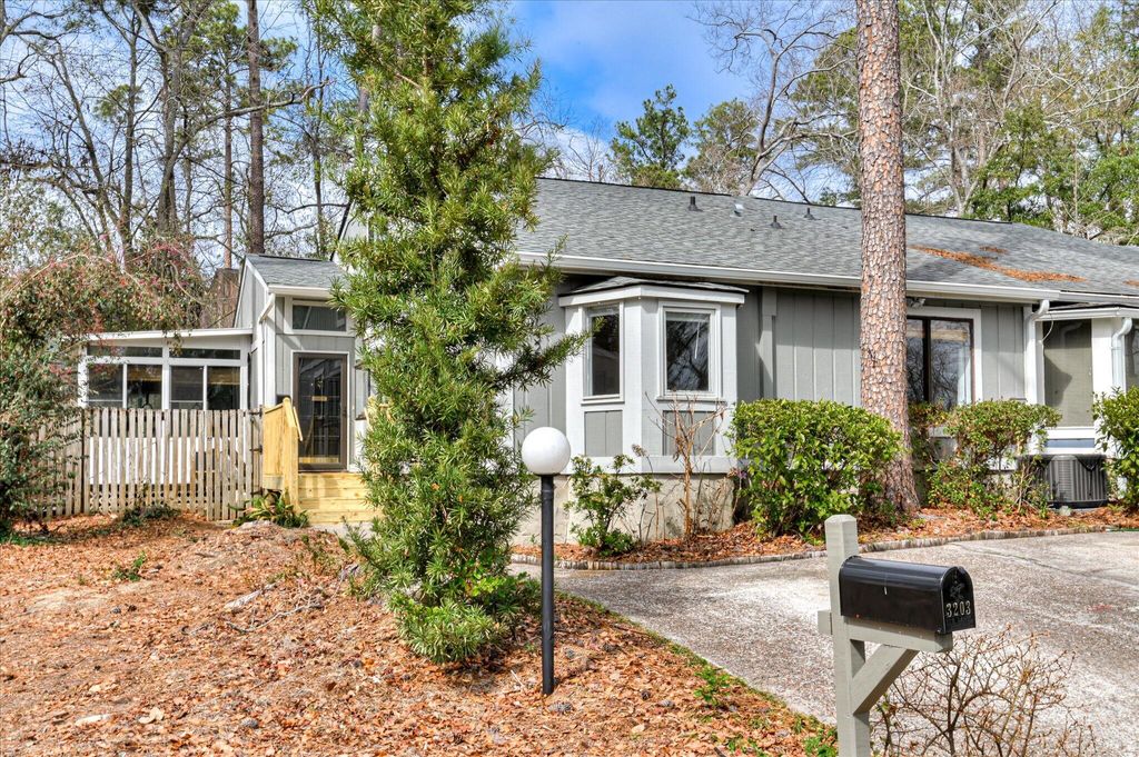 Photo of 3203 N Wimbledon Drive, Augusta, GA 30909 (MLS # 553032)