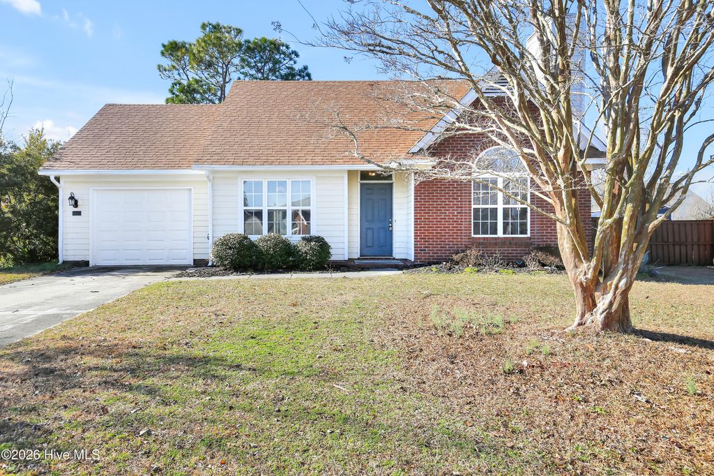Photo of 1405 Barouche Court, Wilmington, NC 28412 (MLS # 100550407)
