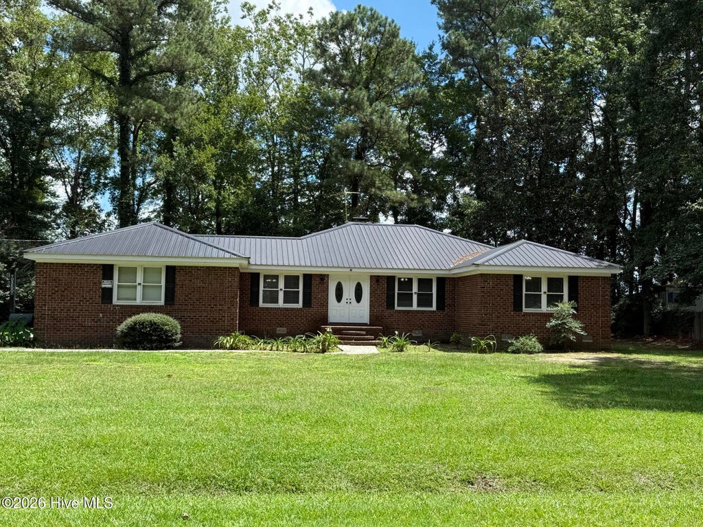 Photo of 2453 Pennant Drive, Greenville, NC 27834 (MLS # 100594831)