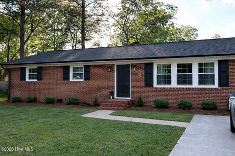 Homes For Sale - 103 Pecan Drive<br/> Murfreesboro, NC 27855